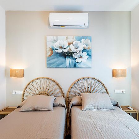 Villa Terra Son Bou Bagian luar foto