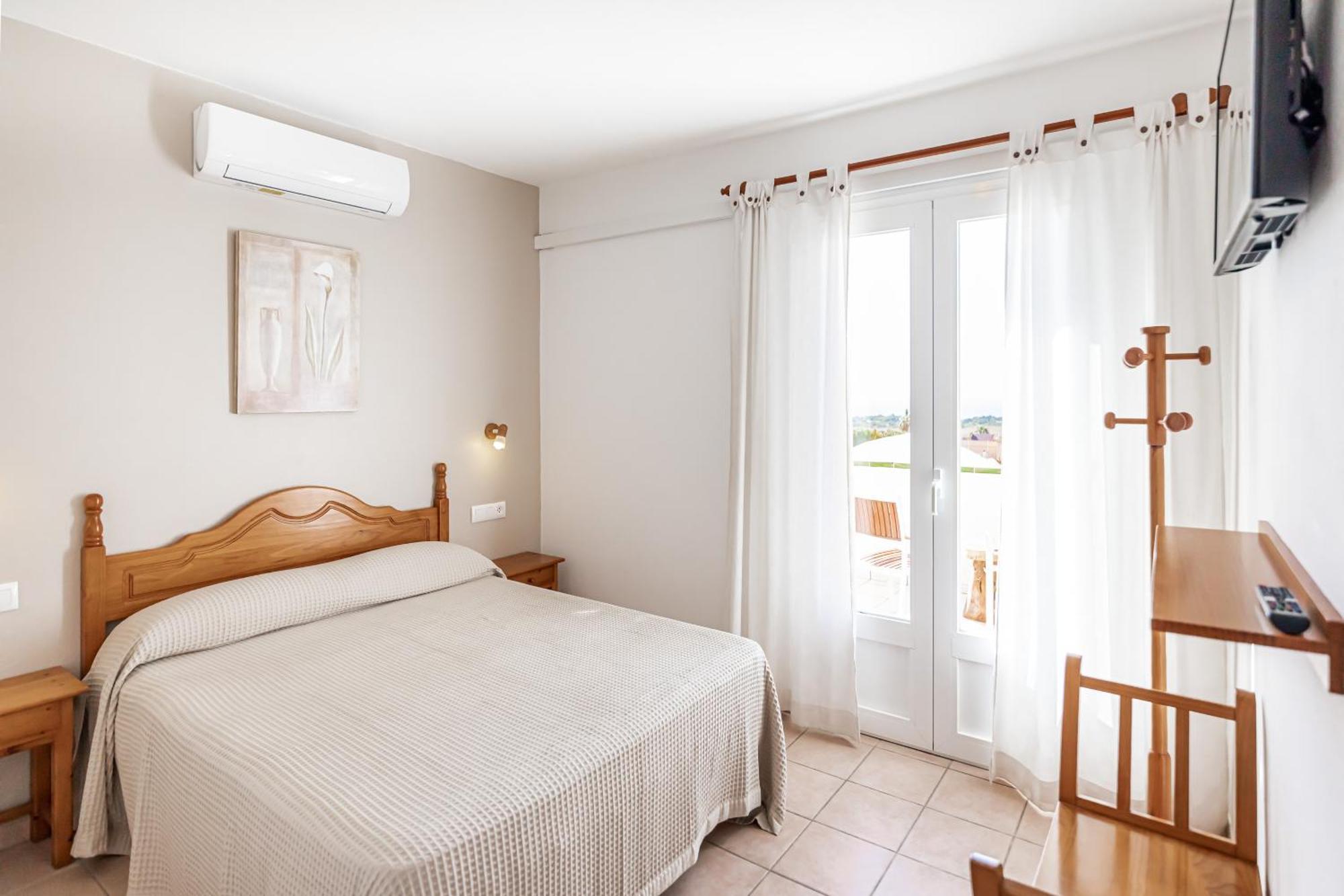 Villa Terra Son Bou Bagian luar foto