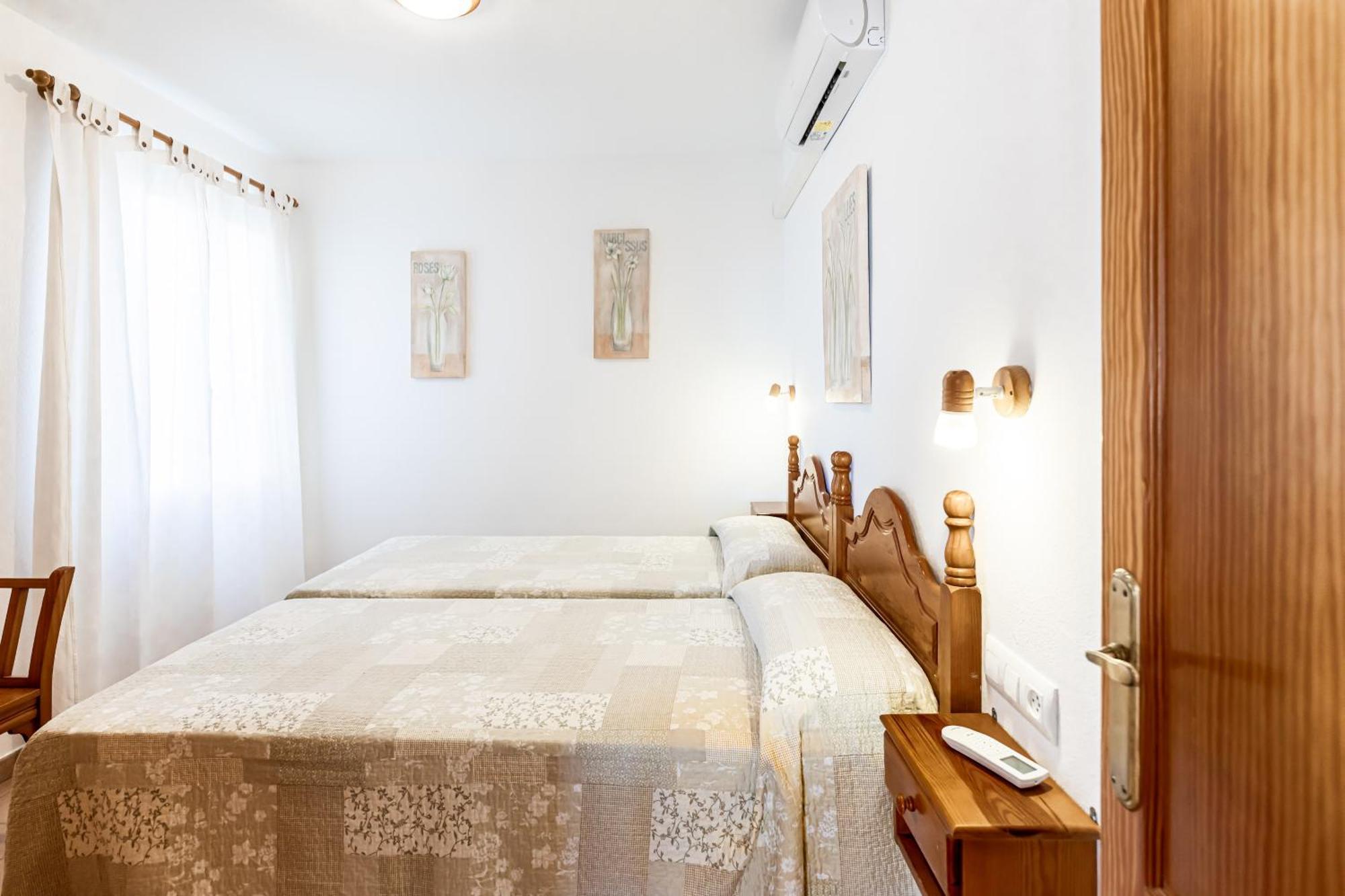 Villa Terra Son Bou Bagian luar foto